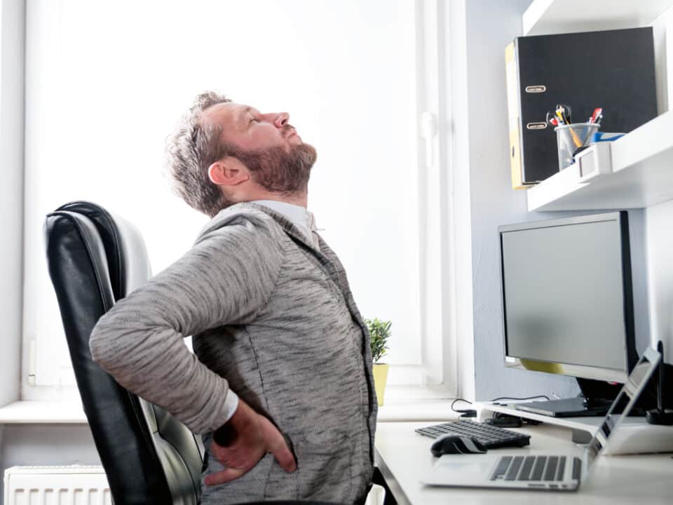 beat-office-induced-back-pain-with-these-simple-tips