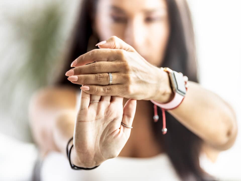 free-yourself-from-wrist-pain-with-these-expert-approved-exercises