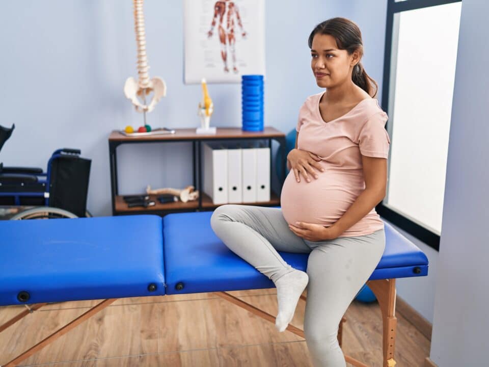 supporting-a-healthy-pregnancy-with-prenatal-chiropractic-care